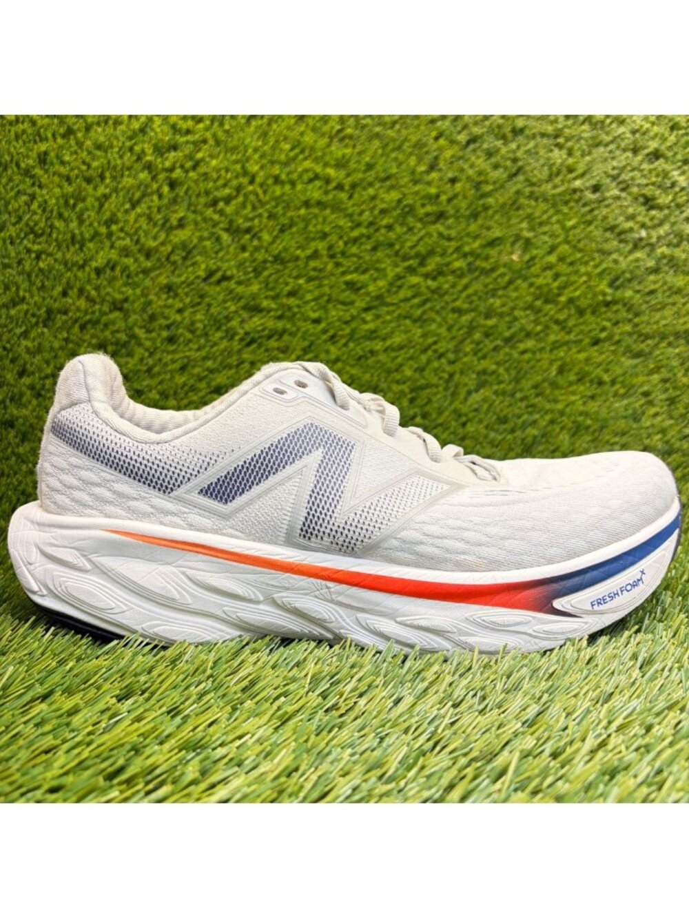New Balance Fresh Foam X 1080v14 Mens Size 9.5 Gray Blue Running Shoes Sneakers